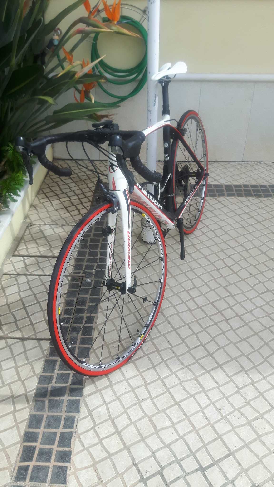 Vendo bicicleta Estrada Carbono