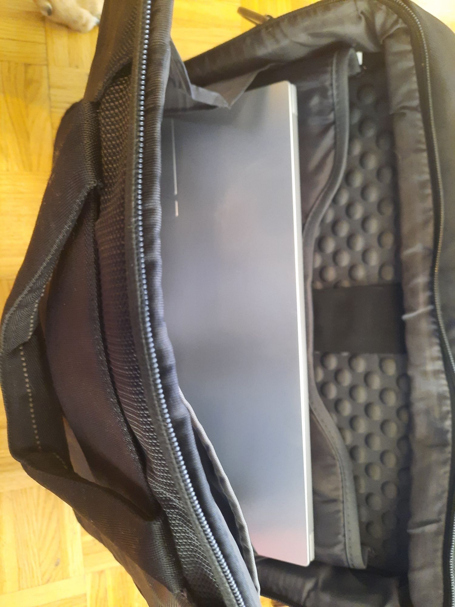 Torba na laptop Dell stabilizatory bdb. Ogrom przegródek
