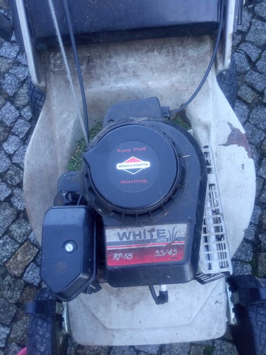 Kosiarka spalinowa B&S używana, uszkodzona