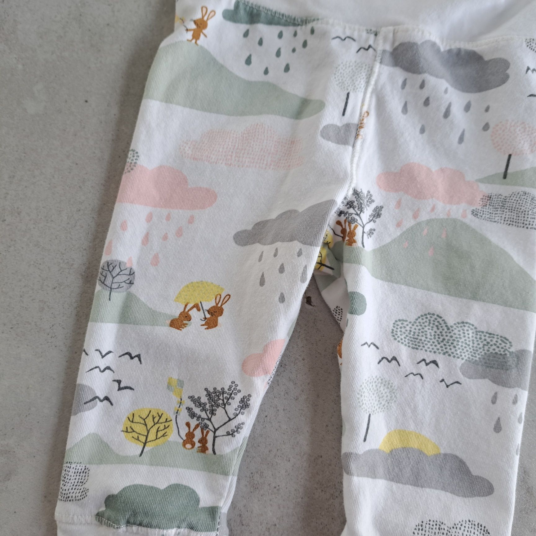 Spodnie półśpiochy legginsy Lindex