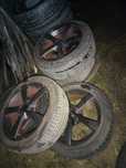 Jantes 17 com pneus Peugeot e citroen