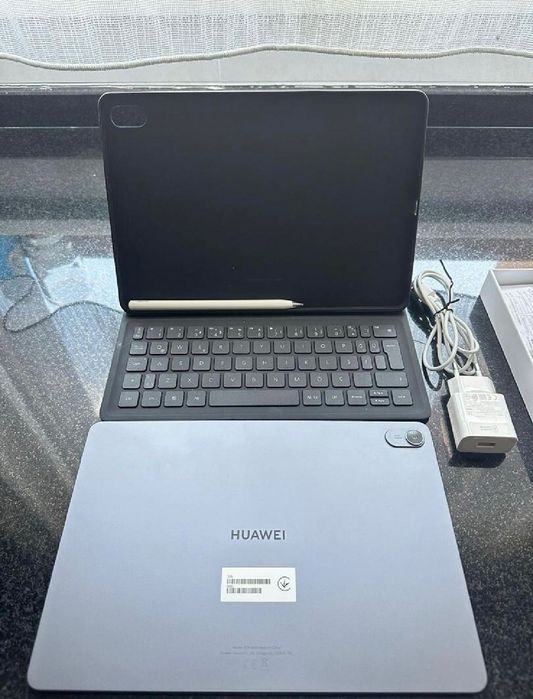 Huawei Matepad 11.5” + Keyboard + Pencil+ Case