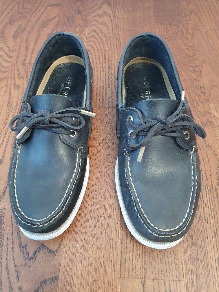 Топсайдери Sperry, Тімберленд,
