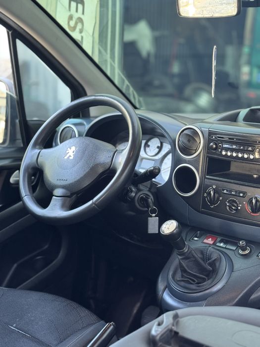 Увага! Пежо Партнер оригінал в кредит! Авто на виплату розстрочка!