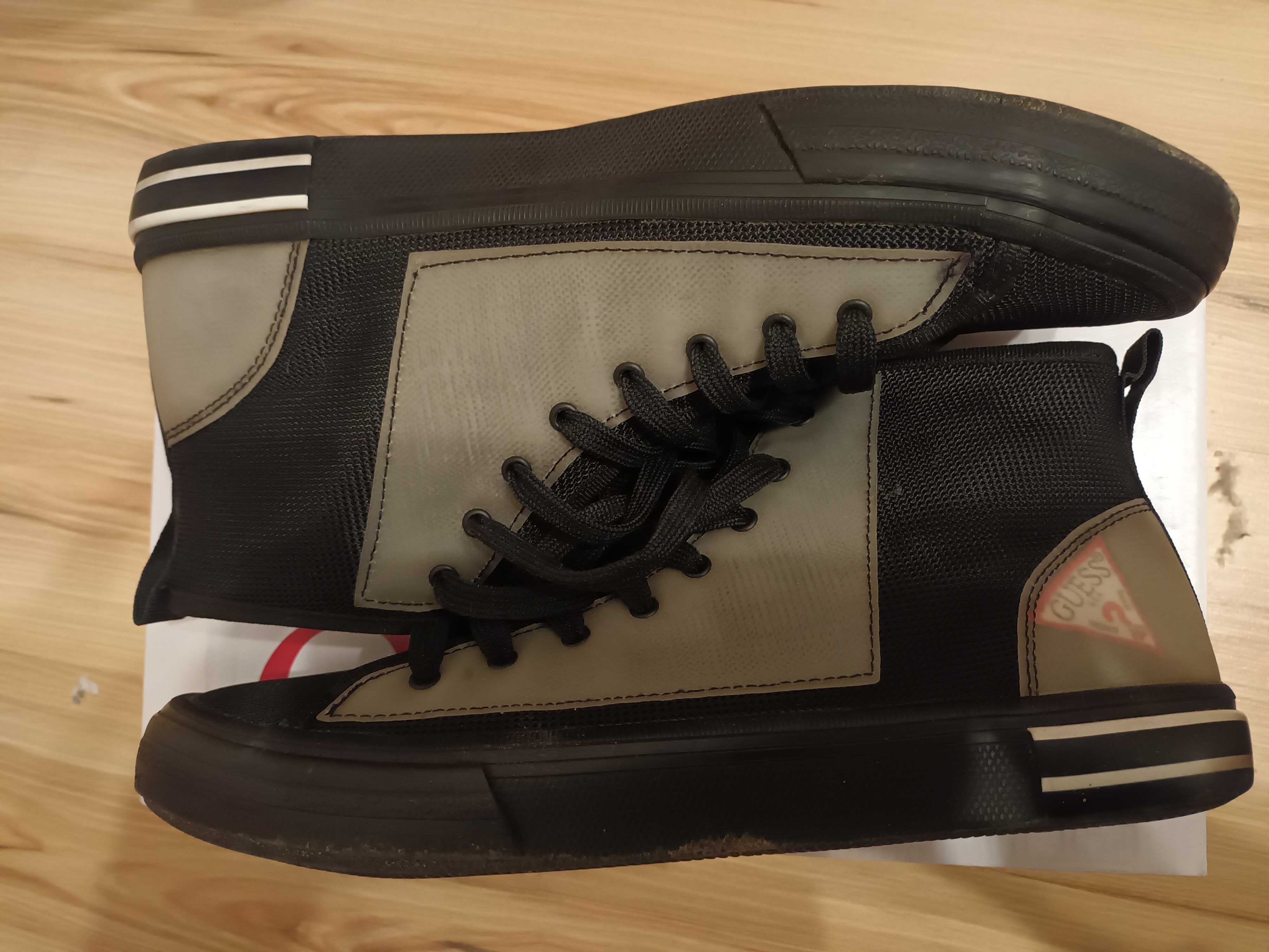 Buty męskie Guess w kartonie rozm 42