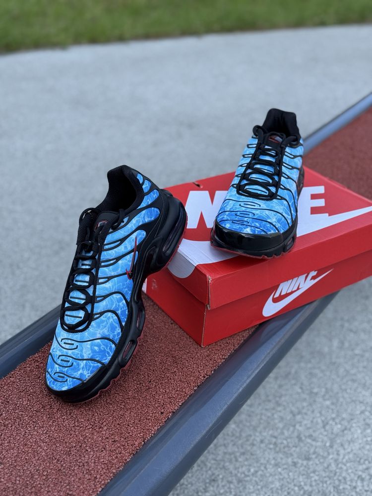 Кросівки Чоловічі Nike Air Max Plus [HQ3824-001] оригінал