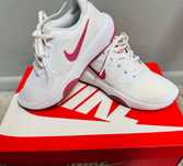 Nike City Rep TR Nowe Oryginalne buty damskie adidas r.38