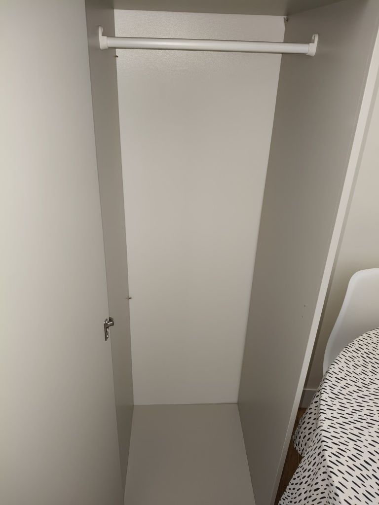 Dois roupeiros IKEA