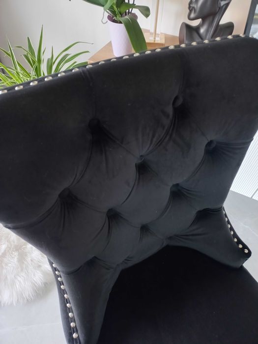 Krzesła Glamour czarne welurowe