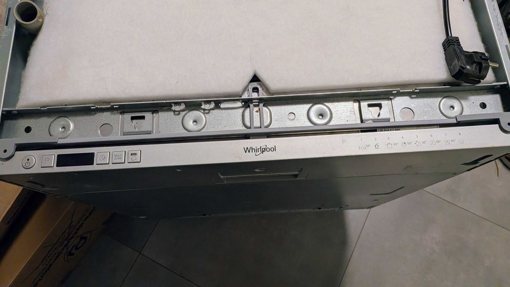 Zmywarka Whirlpool  WIC 3C26 F sprawna
