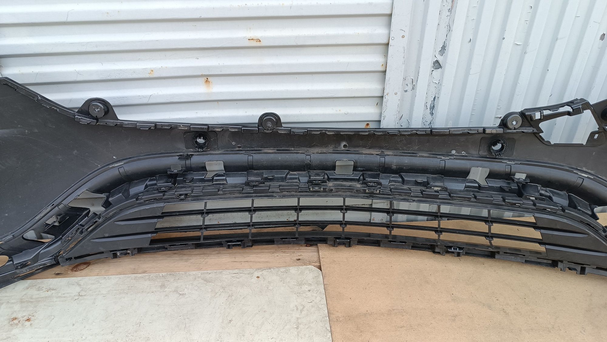 Vendo parachoque de frente Mercedes EQC N293 AMG ano 2019/21