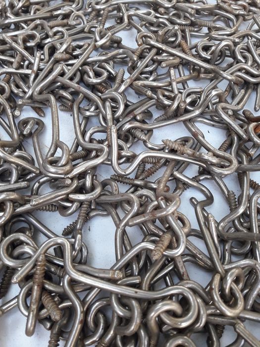 Продам дверные ручки из латуни,а также двери с замками .