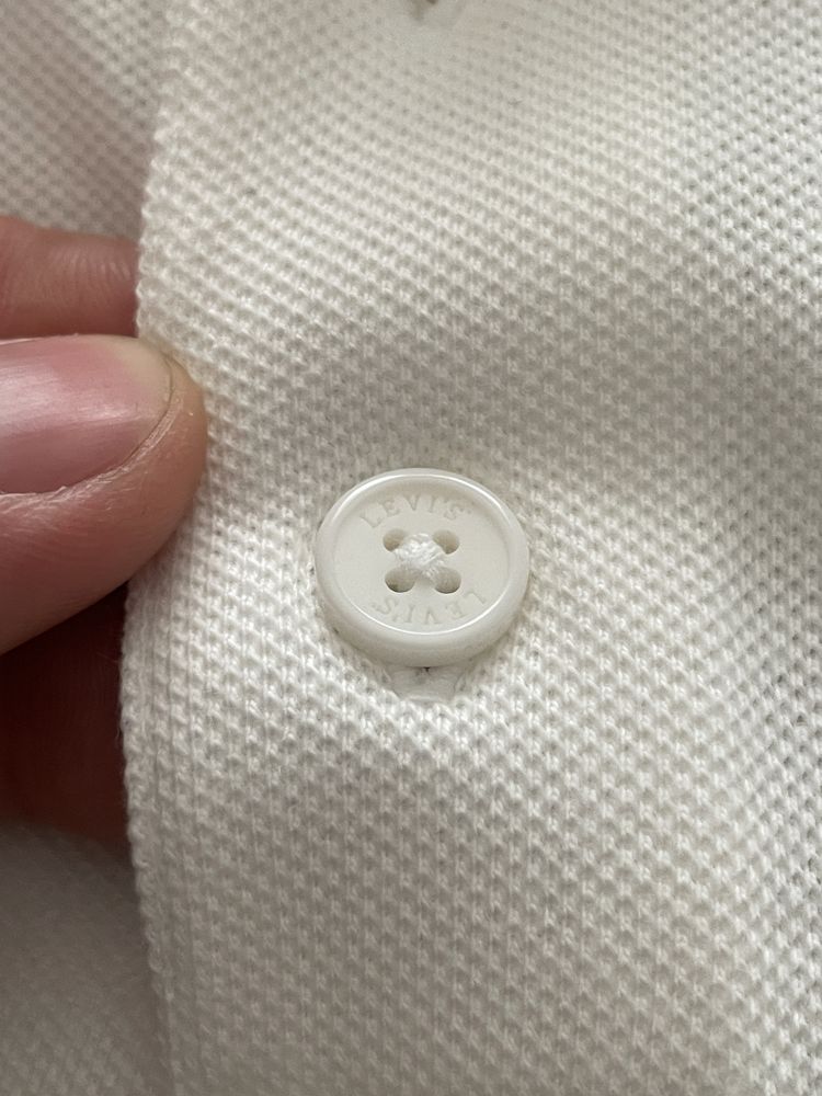 Polo branco LEVIS L