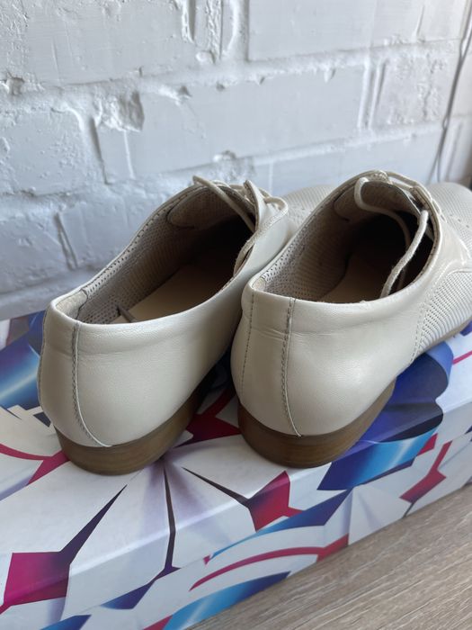 Туфлі чоловічі Braska р. 39, колір бежевий