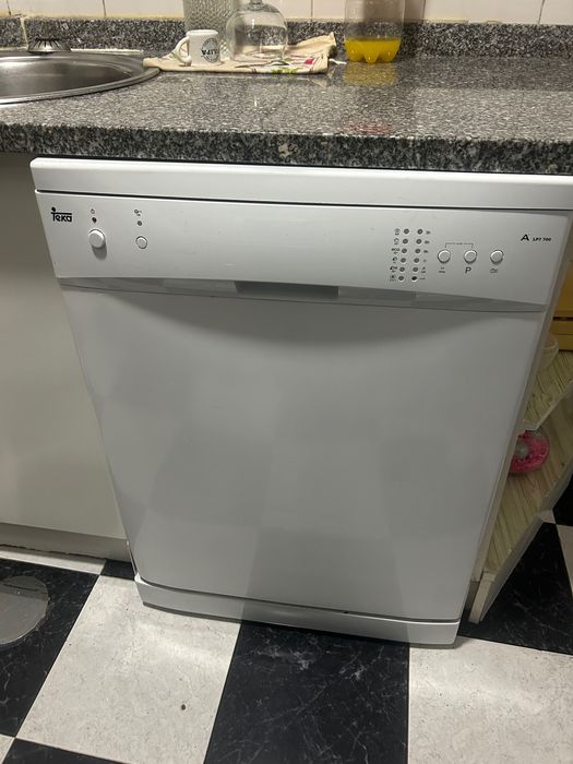 Máquina de lavar louça