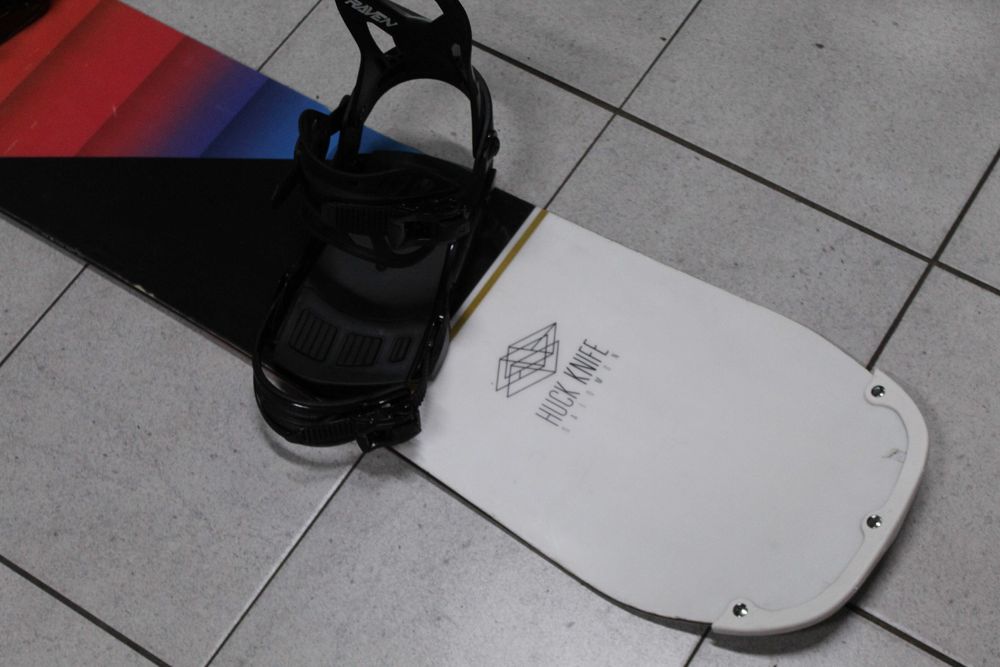 Deska Snowboard SALOMON HUCK KNIFE 143 cm + Wiązania NOWE
