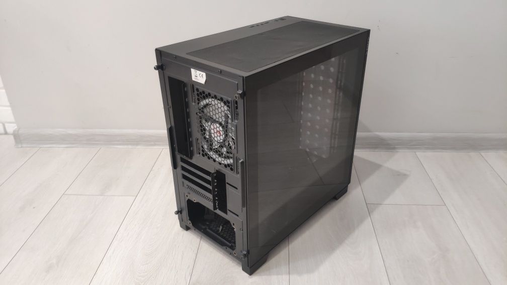 Корпус для ПК Azza Elise формату Micro-ATX