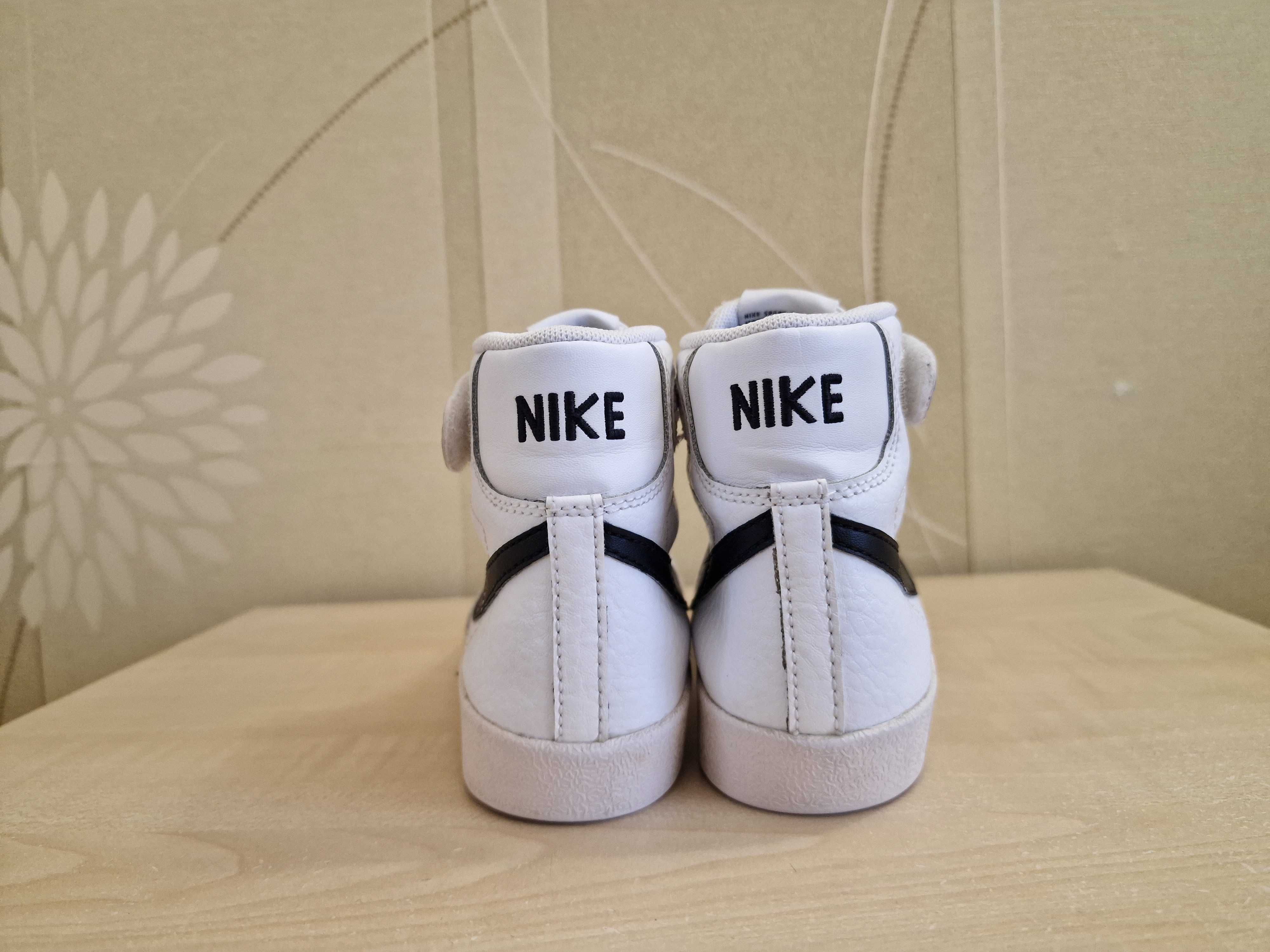 Високі кеди Nike Blazer Mid '77 оригінал розмір 31,5