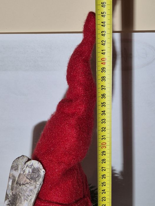 Skrzat krasnal gnom z nartami 45 cm