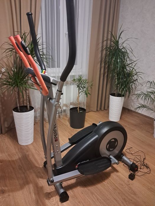 Еліптичний тренажер Apollo Perfect