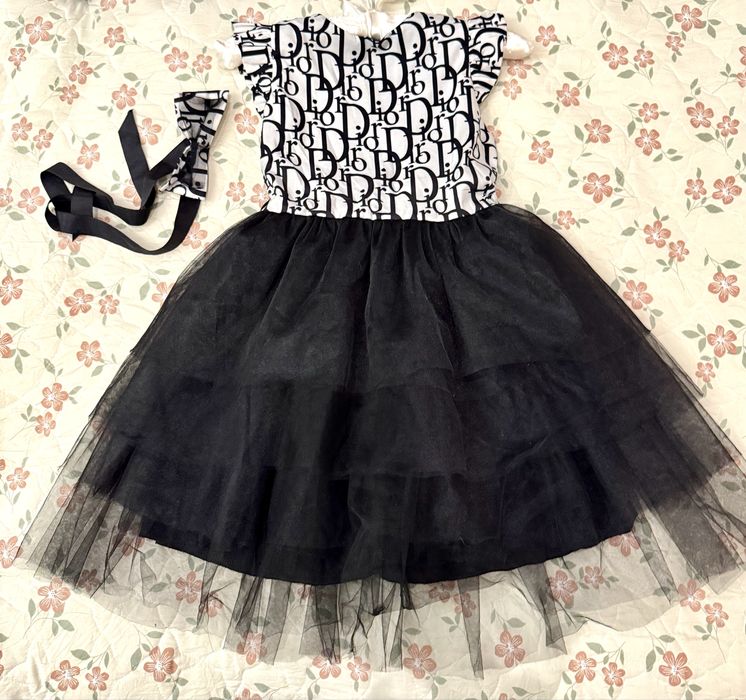 Святкова вечірня сукня. Dior. Нарядне плаття. 8-10 р