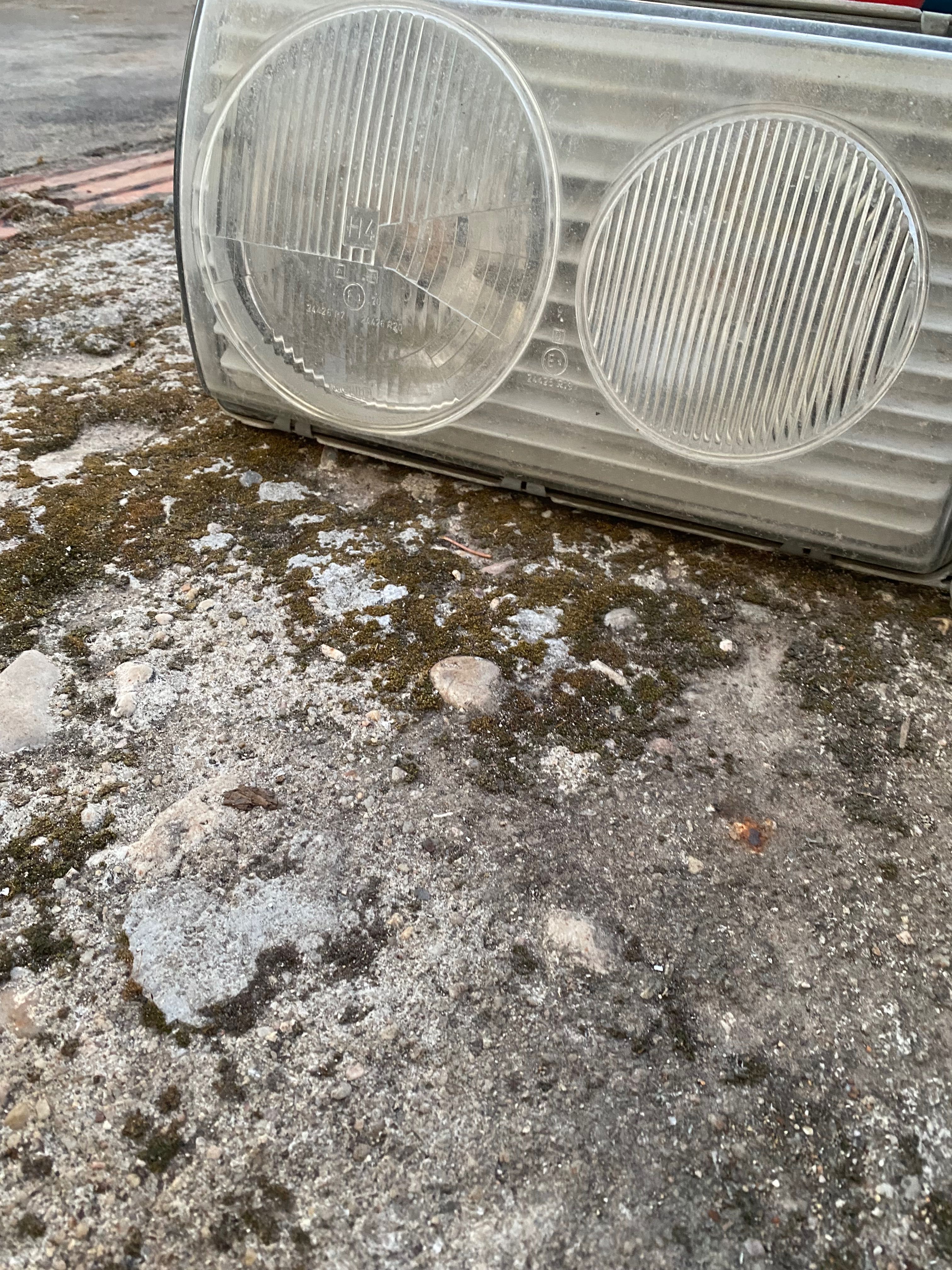 Farol Mercedes w123
