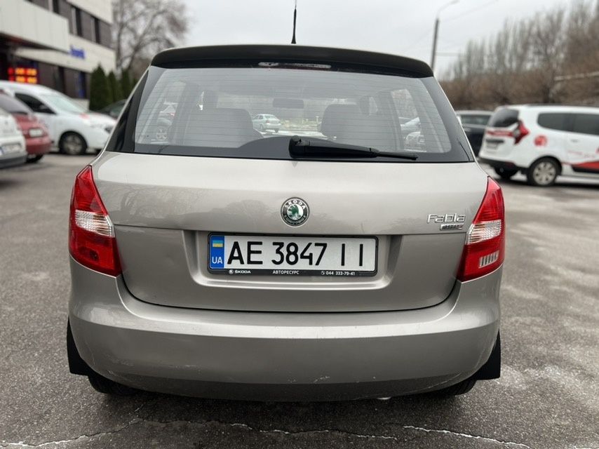 Продам SKODA Fabia 1.2 gaz 2009