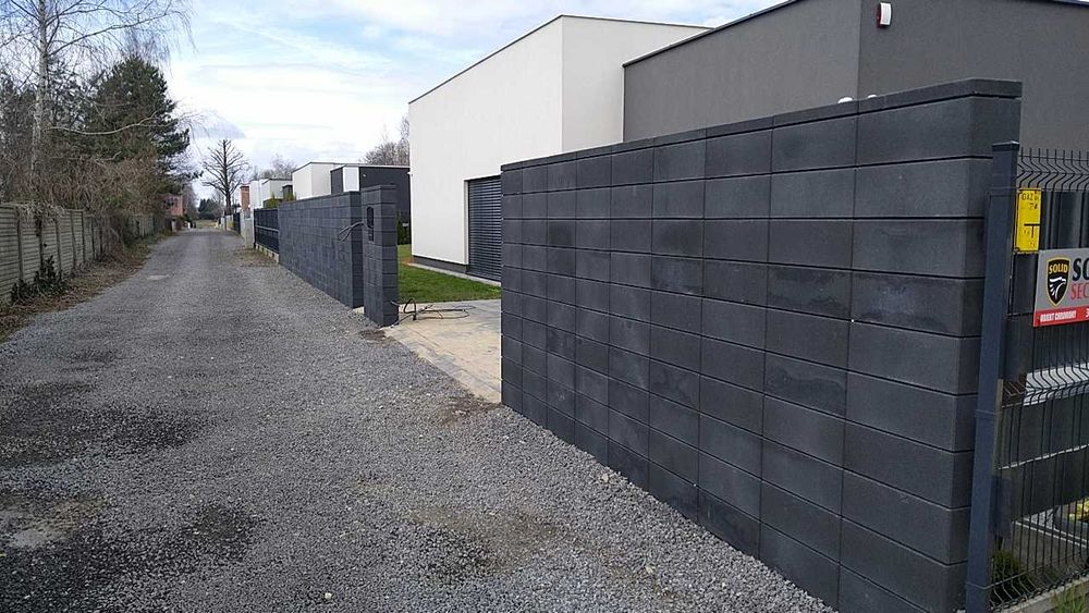ogrodzenia. gładkie,,panel, bloczki,beton architektonczny ,nowość