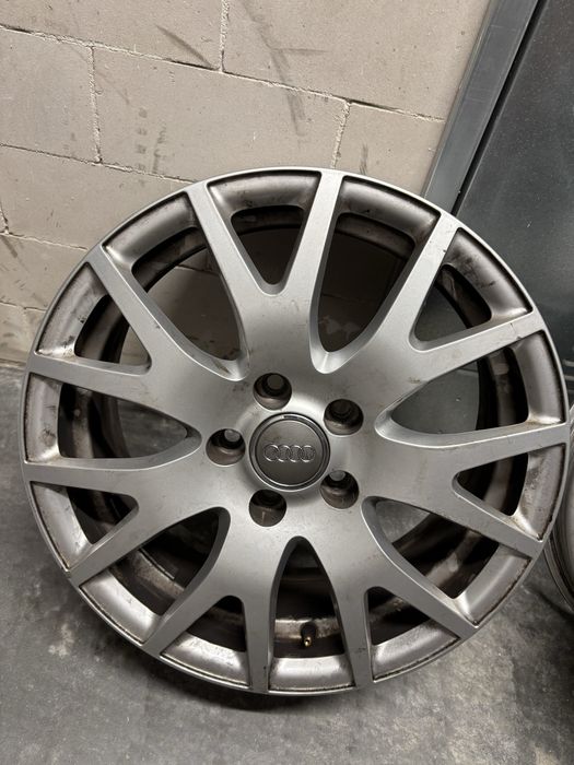 Felgi audi tt R17 5x112 et50 2 sztuki, jedna et47