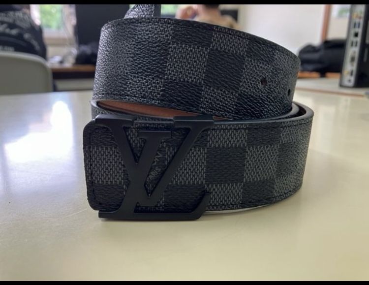 Cinto da LV em bom estado