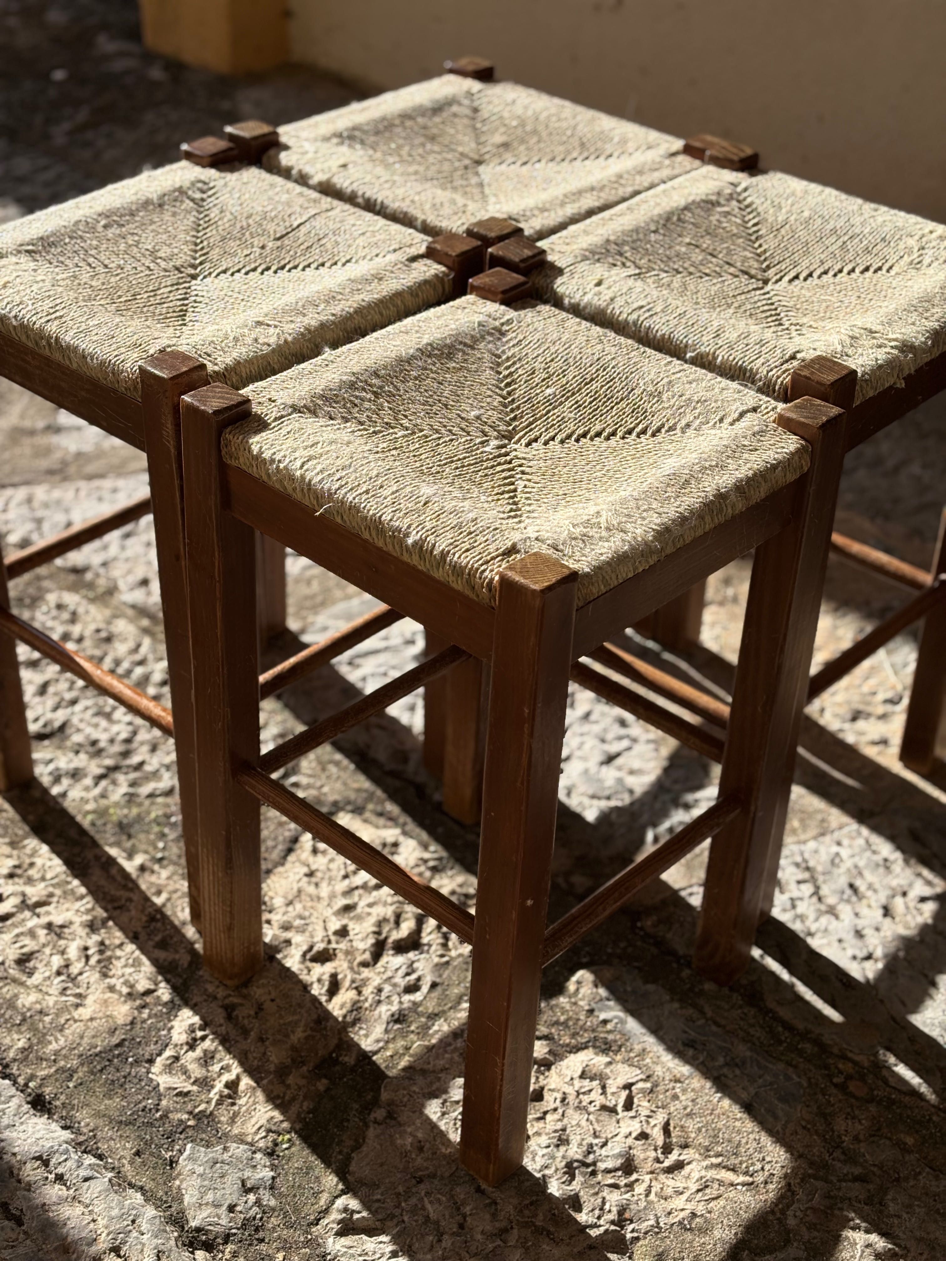 Conjunto 4 Bancos Altos