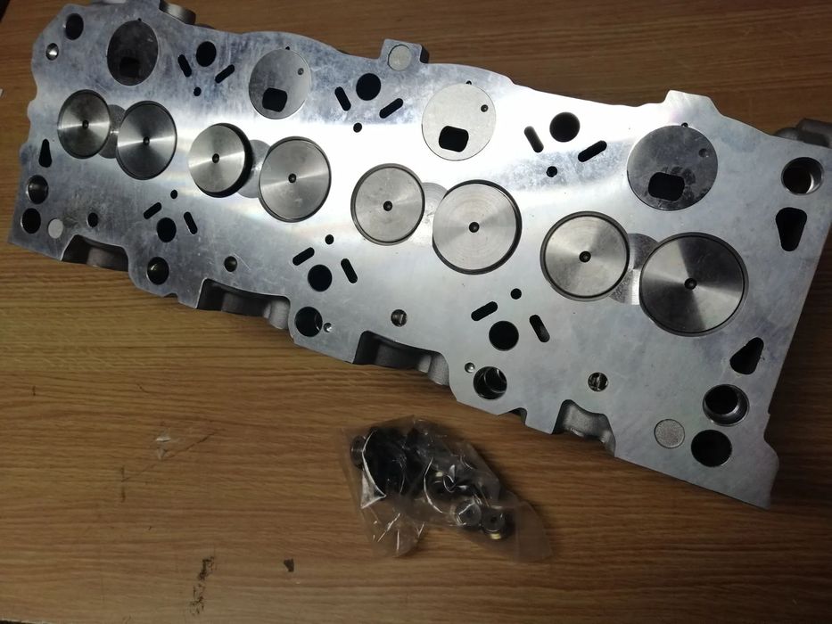 Cabeça de motor completa Suzuki Grand Vitara RF Mazda 2.0 Turbo Diesel Inj. 20 mm