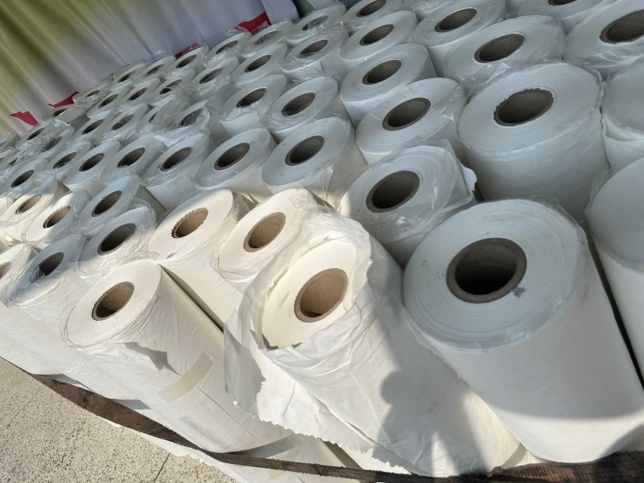 Podkład w rolkach - włóknina, papier, podkład medyczny Papier w roli