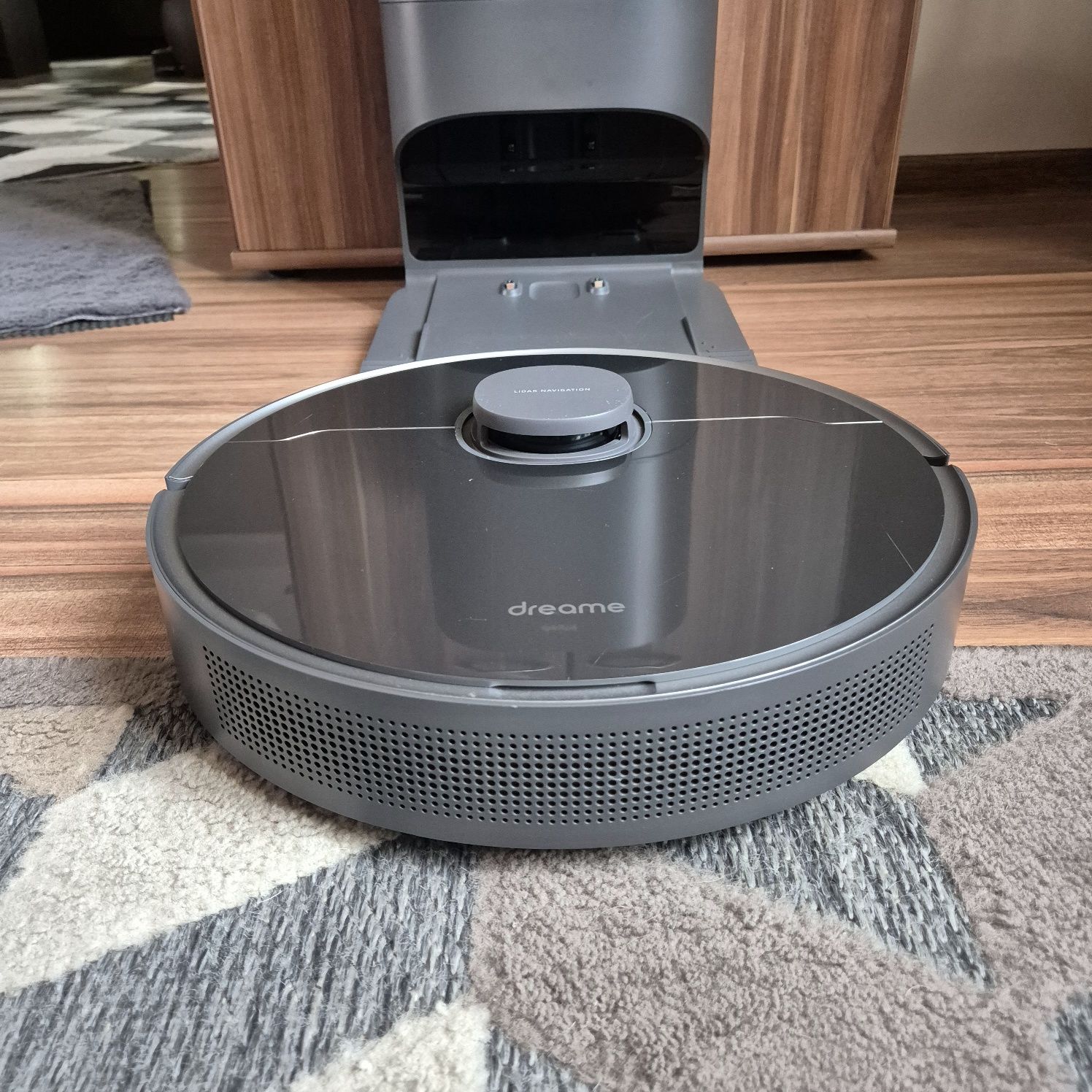 Robot sprzątający Dreamebot jak nowy