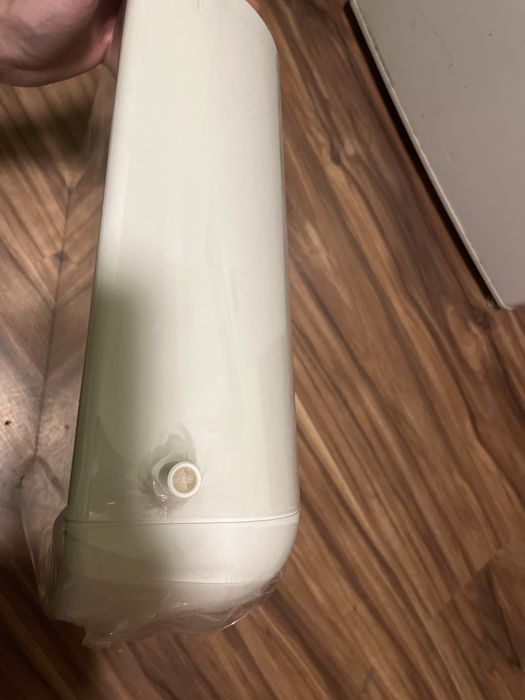 Uniwersalna plastikowa spłuczka z funkcją 3/6 litra