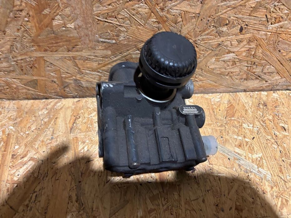 OSUSZACZ ZAWÓR POWIETRZA VOLVO FH FM 9 12 13 20884103