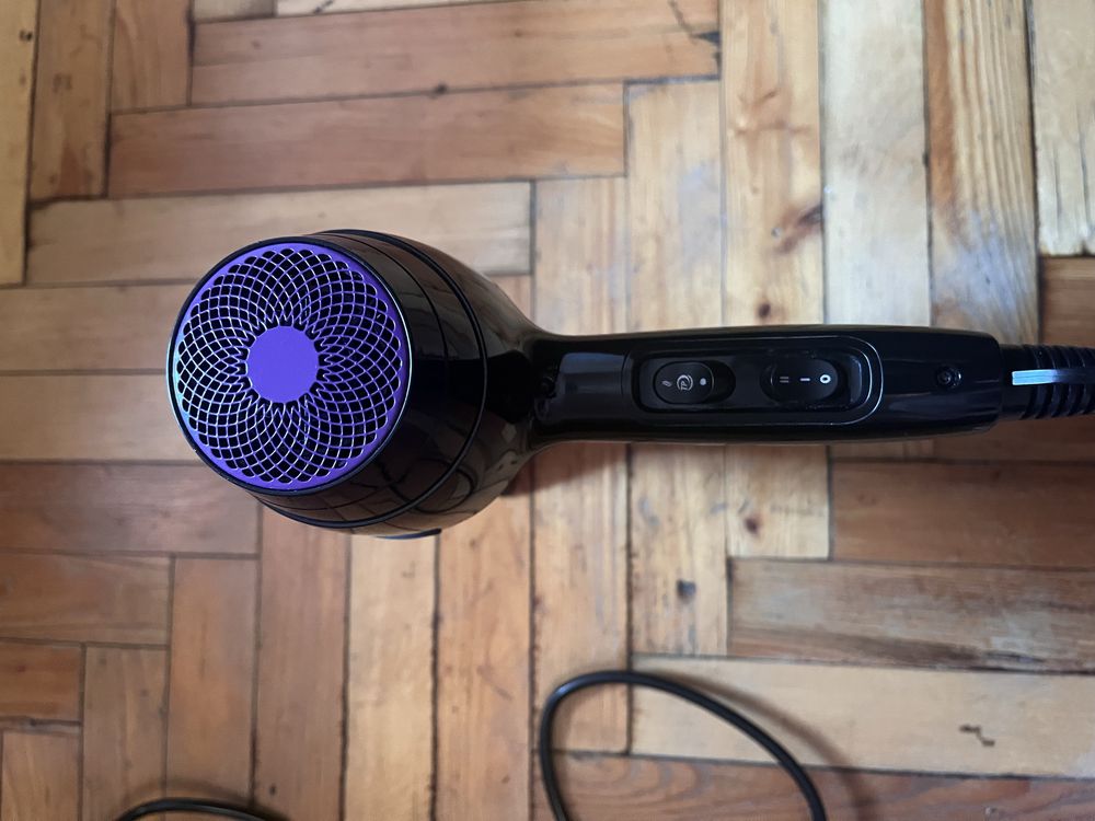 Фен Philips BHD274/00