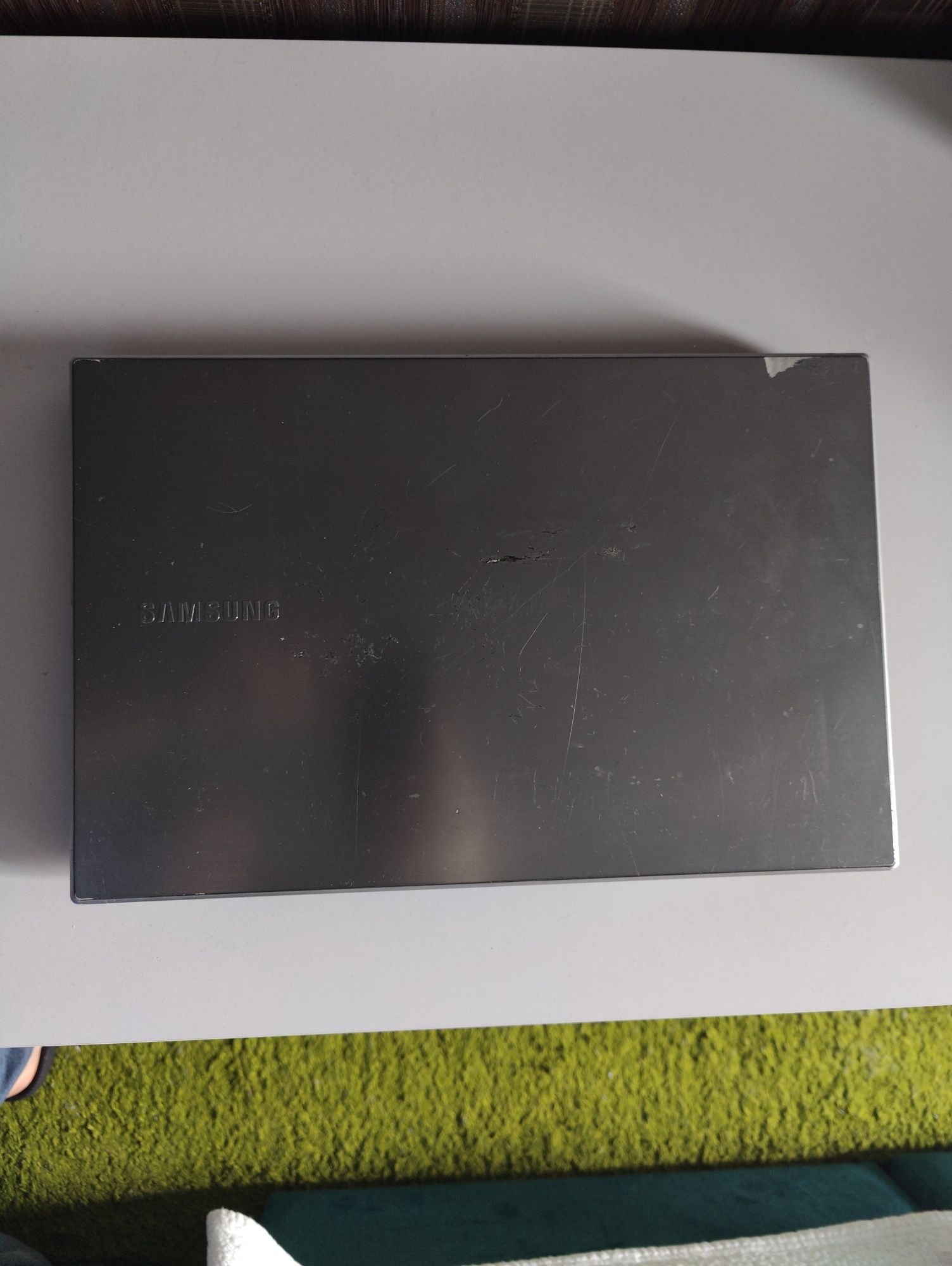 Ноутбук Samsung 305V5