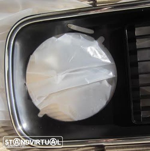 Grelha Renault 4 Novo