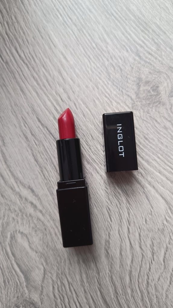 Szminka Inglot Matte Lipstick odcień 409 Travel Size