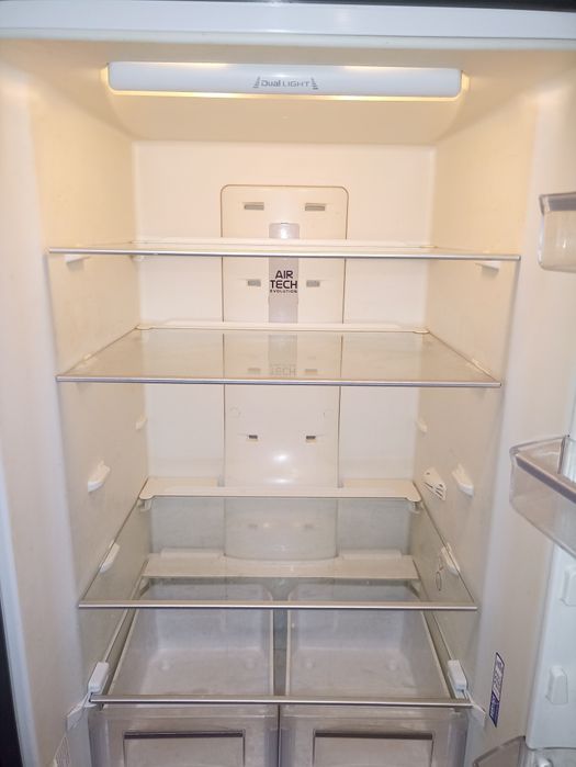 Ariston холодильник No Frost