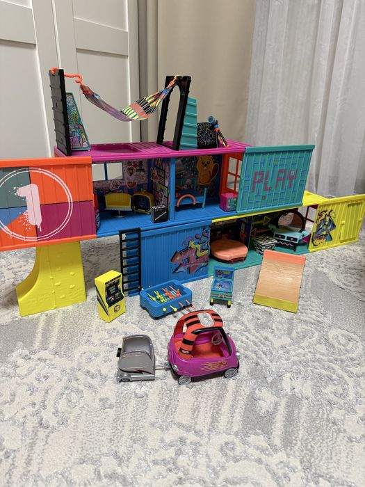 LOL стильный и компактный домик