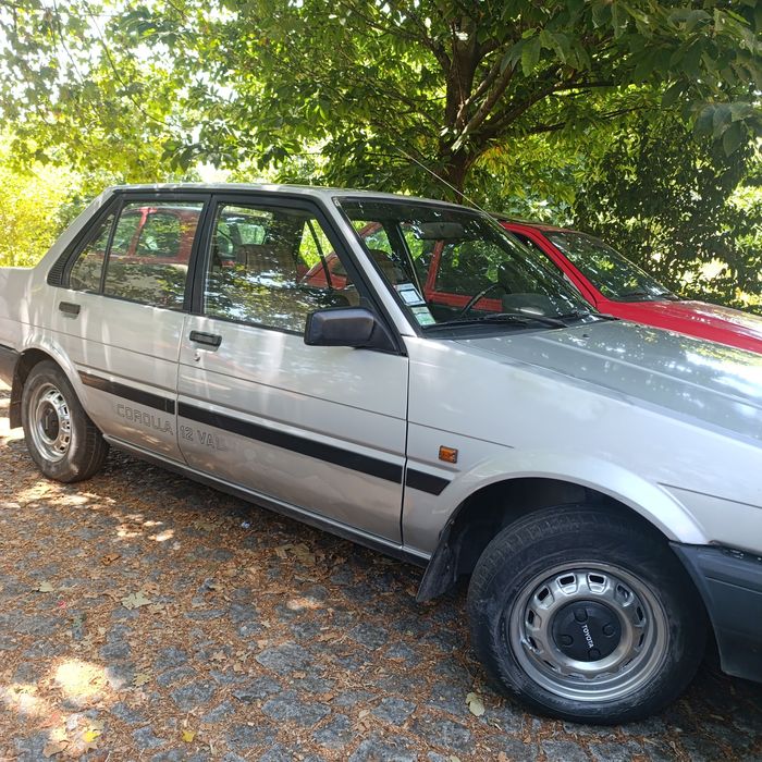 Vendo carro Corolla 85