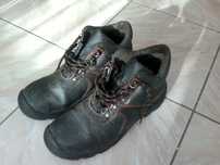Buty robocze 42 .