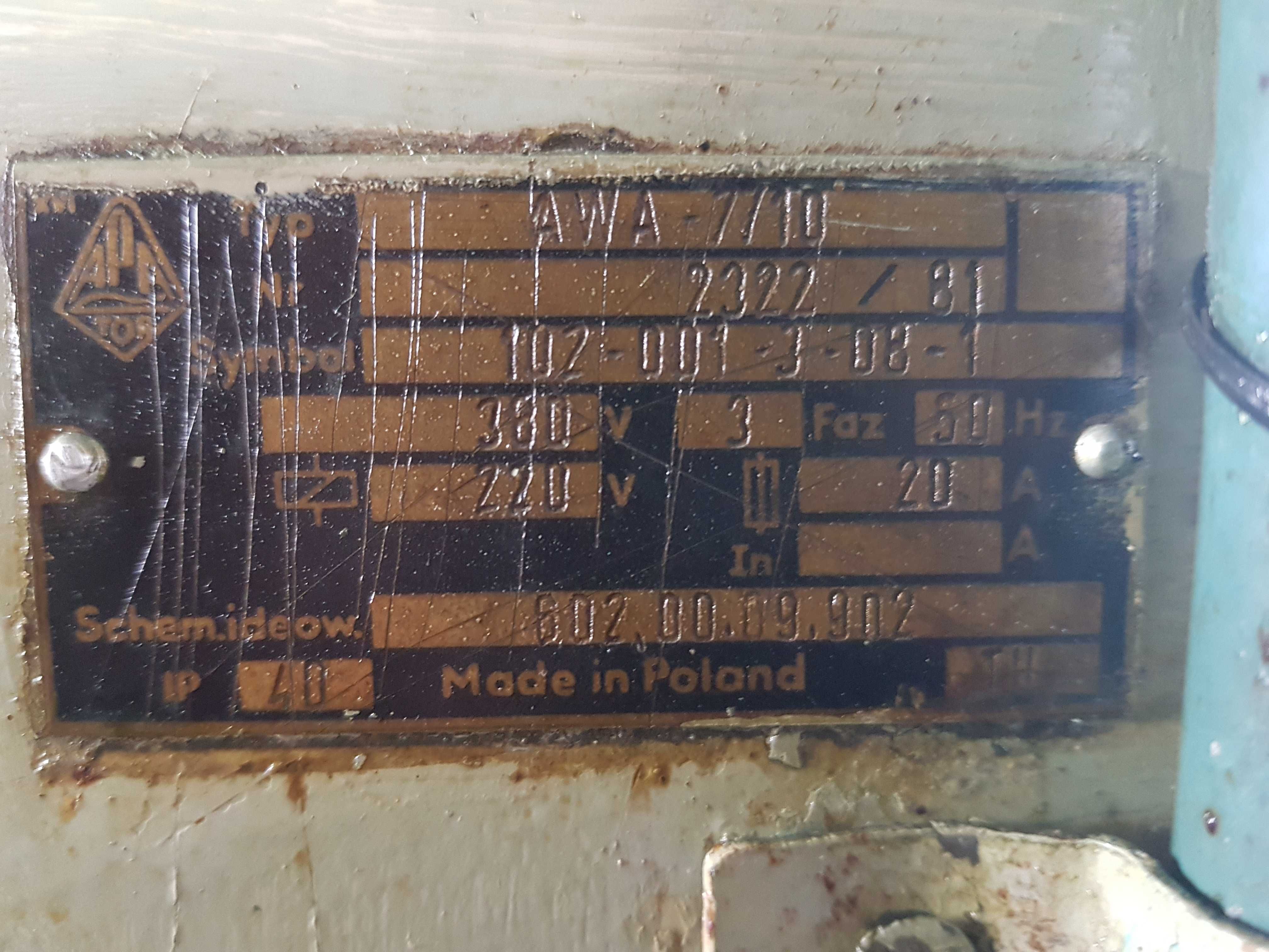 Automat tokarski do metalu (wzdłużny) z podajnikiem AWA 7/10