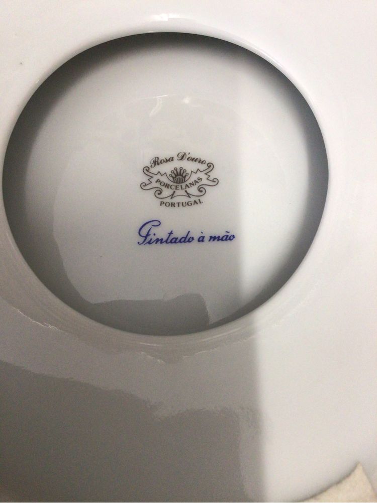 2 travessas como novas lindissimas pintadas a mão com 45 cmd .