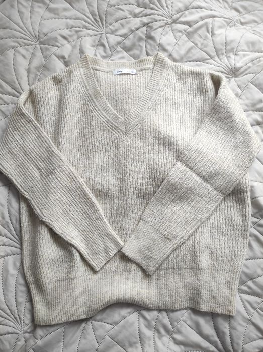 Beżowy damski sweter