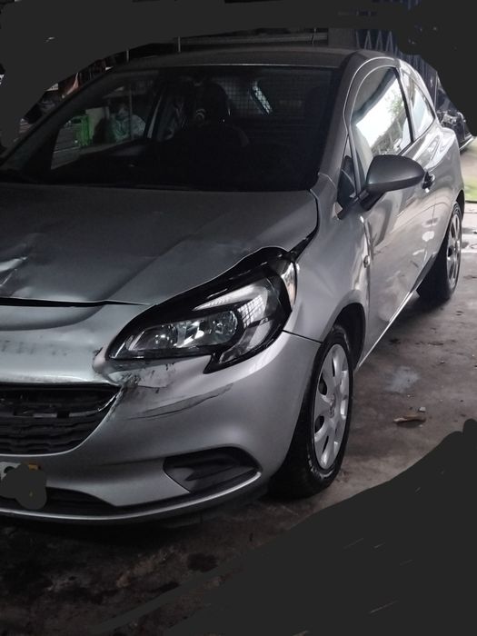 vendo Opel corsa E van 1.3 cdti 2017 nacional acidentado salvado