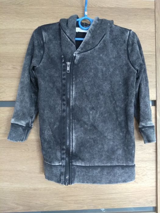 Bluza H&M sprana motocyklowa 98 104 z kapturem joggersy