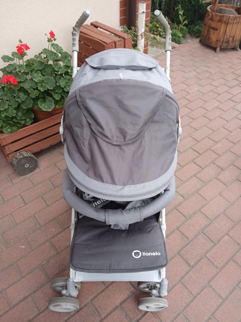Wózek spacerowy Lionelo